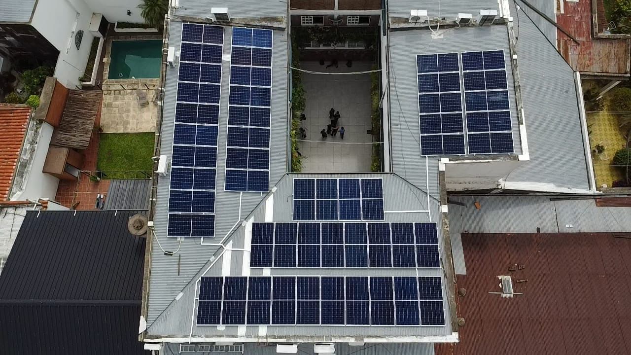 Innovando con trabajos de eficiencia energética, a través de instalaciones de paneles solares fotovoltaicos